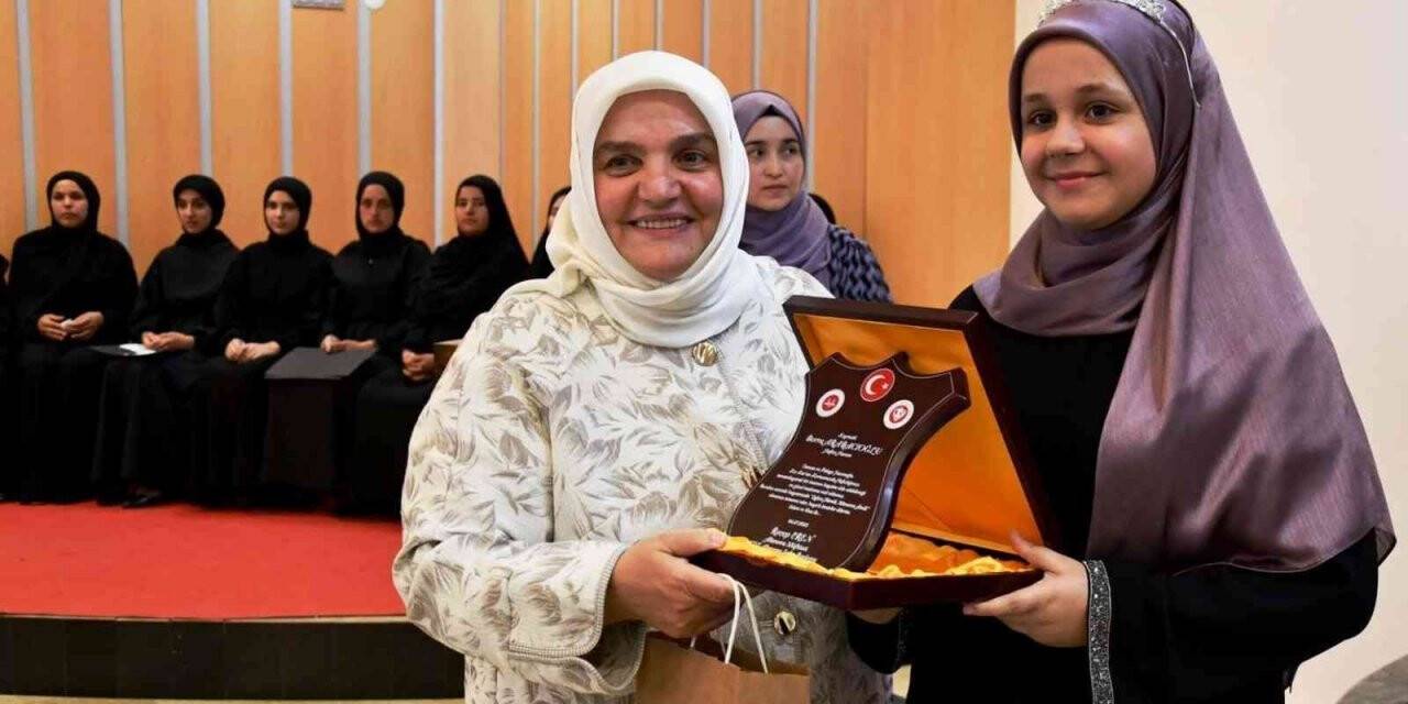 Hafızlık icazetini aldılar