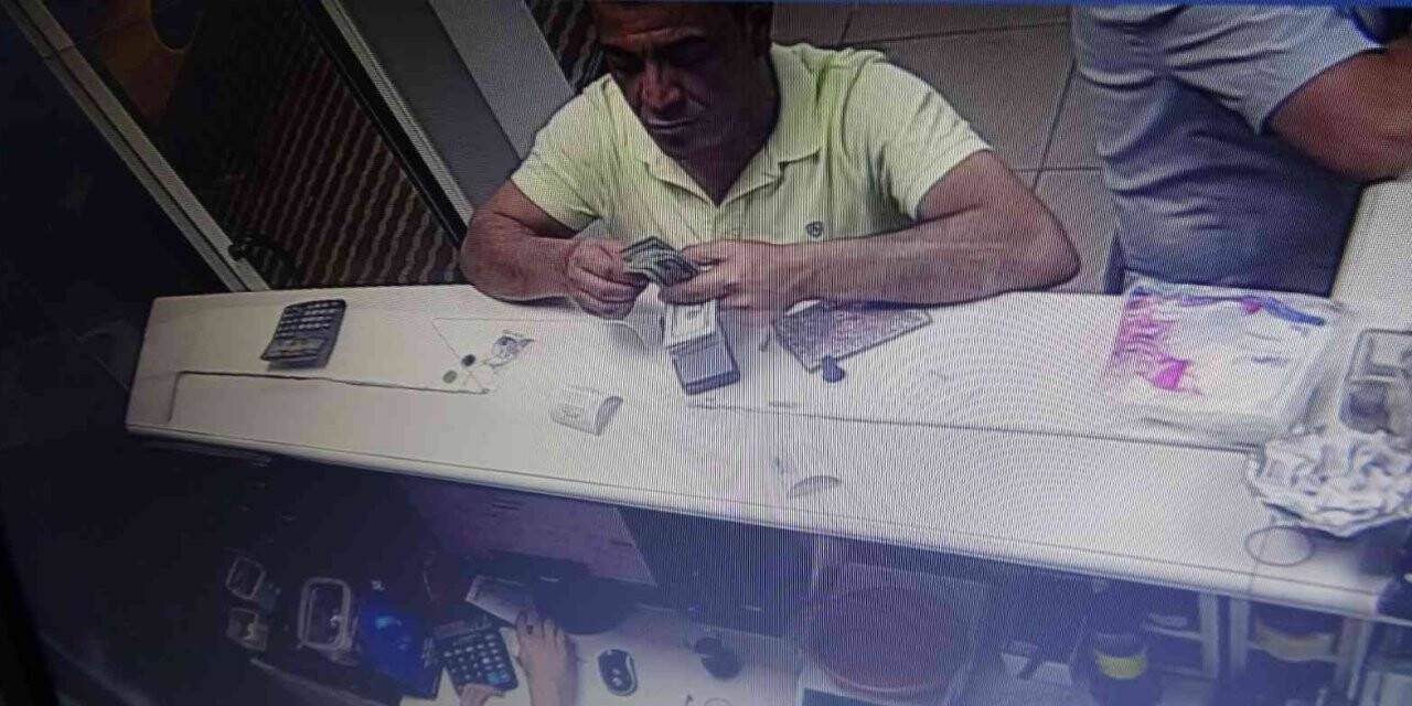 Yanlış hesap yaptı, bin 680 dolar fazla para verdi