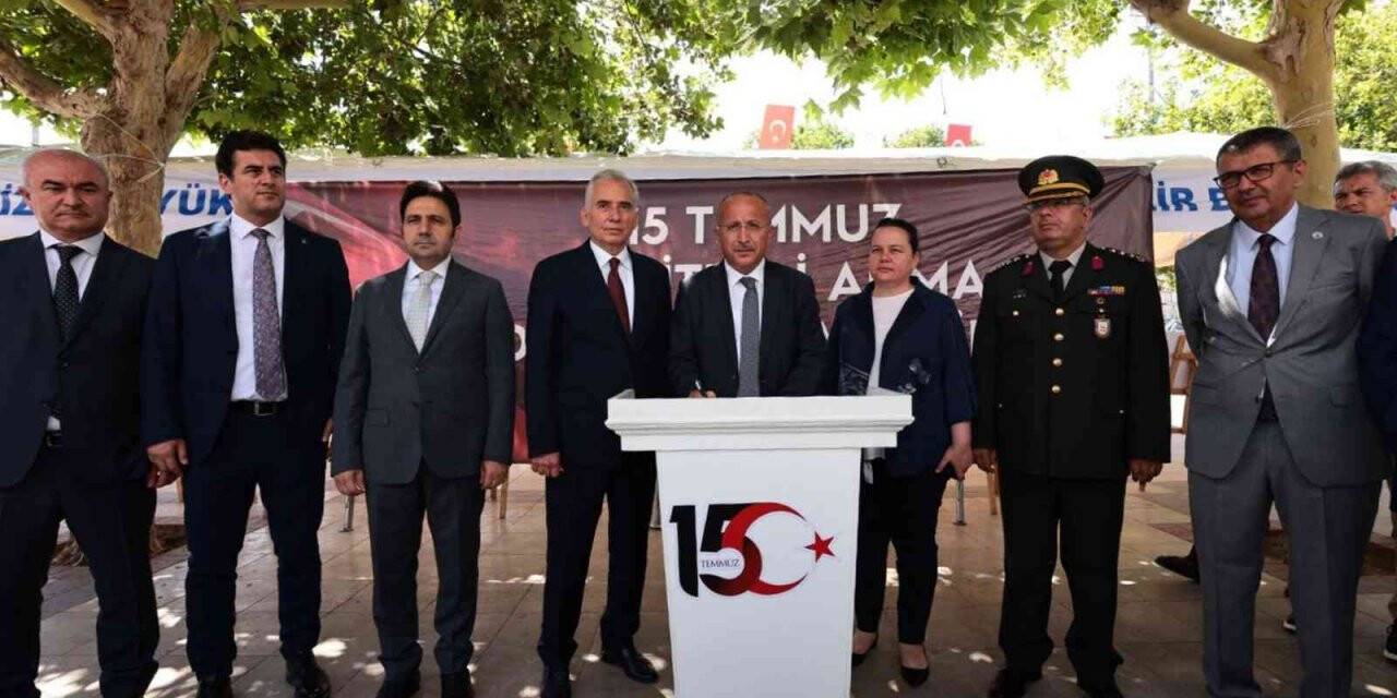 Demokrasi destanı fotoğraflarla anlatıldı