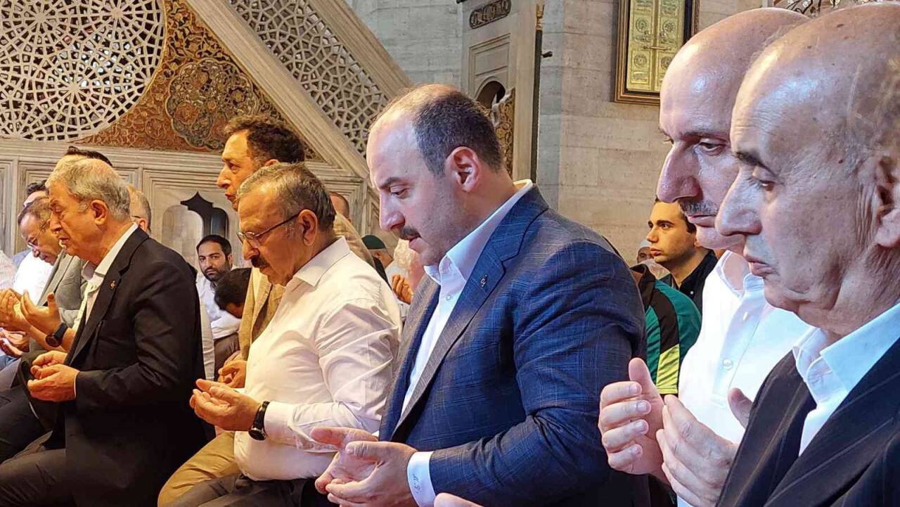 İlhan Varank şehadetinin 6’ncı yılında mezarı başında anıldı