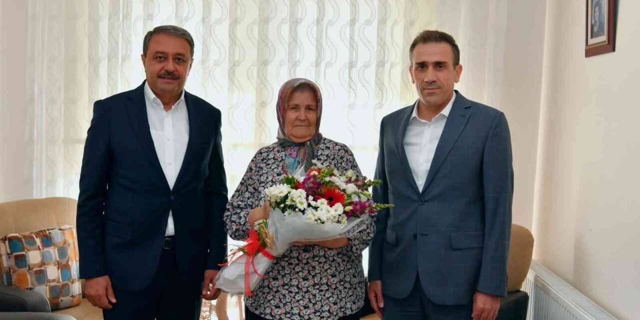 Vali Şıldak’tan şehit ailesine ziyaret