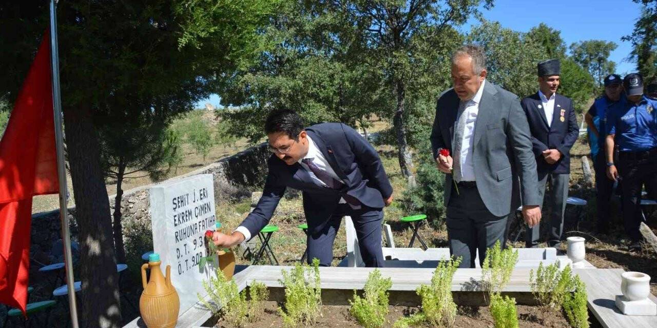 Selendi’de şehit ailesine ziyaret