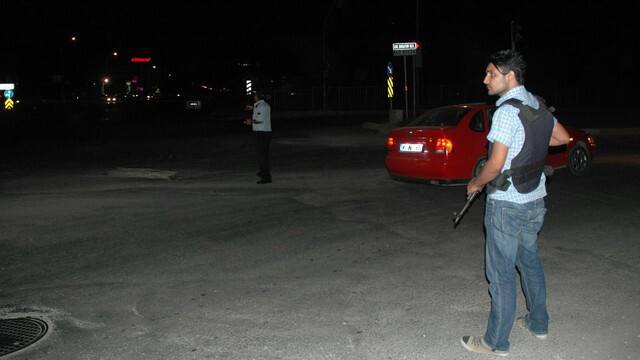 Bomba yüklü otomobil alarmı
