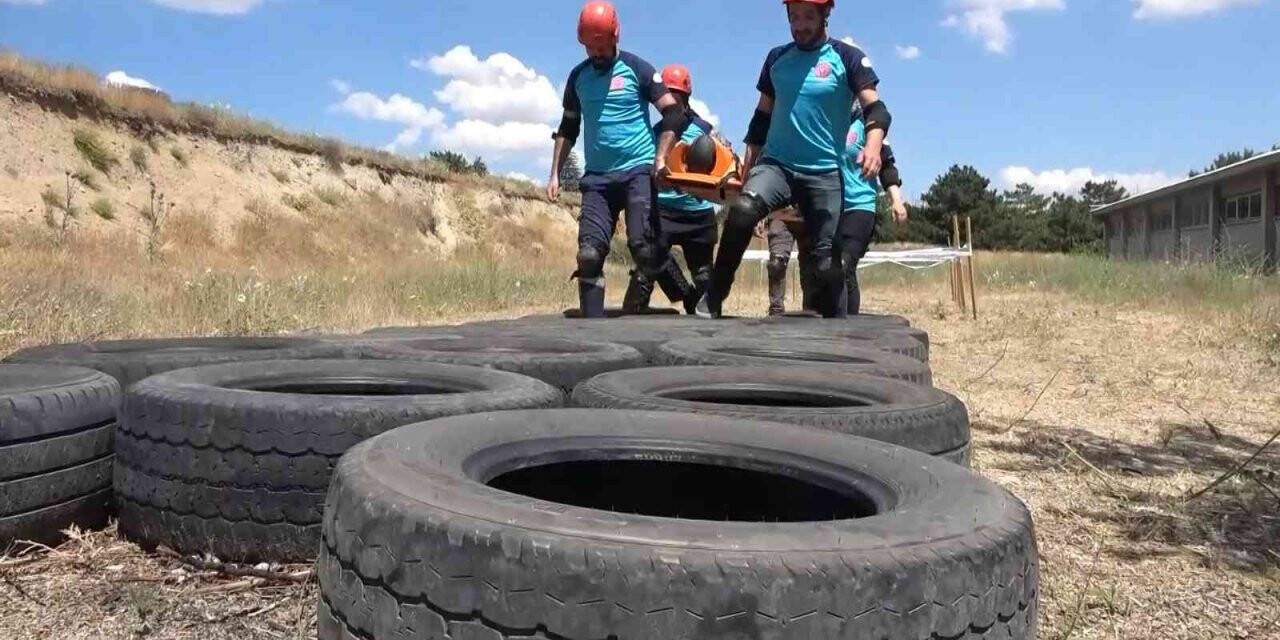 Komandoları aratmayan UMKE eğitimi