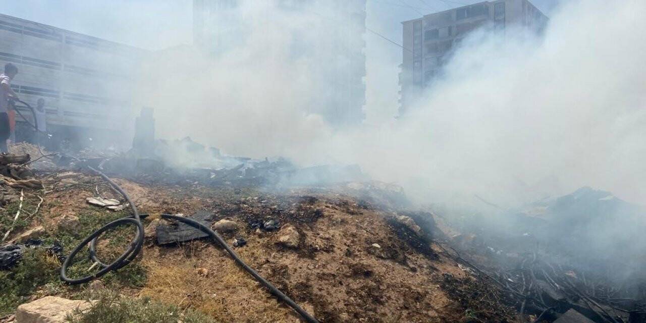 Siirt’te tandırdan çıkan kıvılcımlar yangına neden oldu