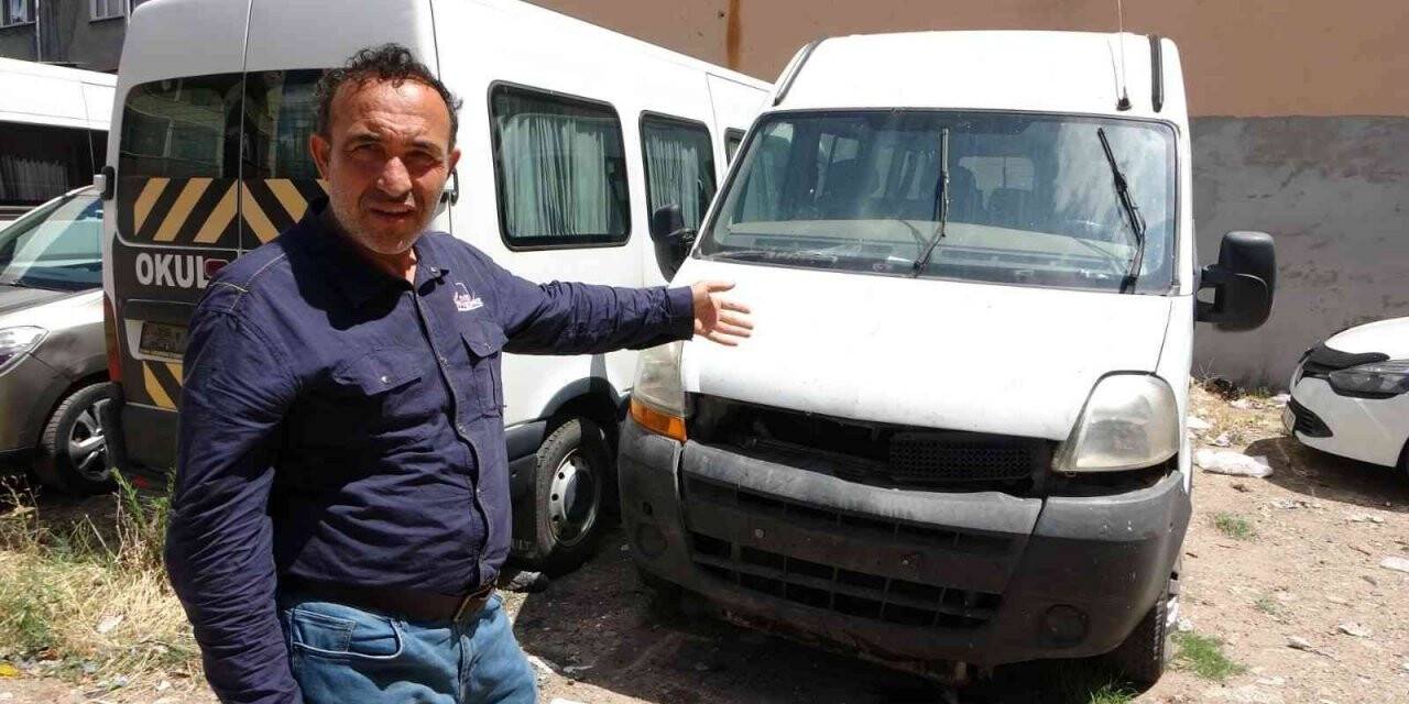 Pendik’te baba yadigarı aracı yağmaladılar