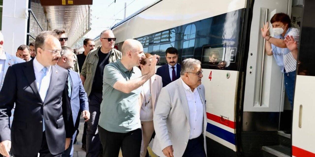 Bakan Karaismailoğlu, Bilecik’e YHT ile geldi