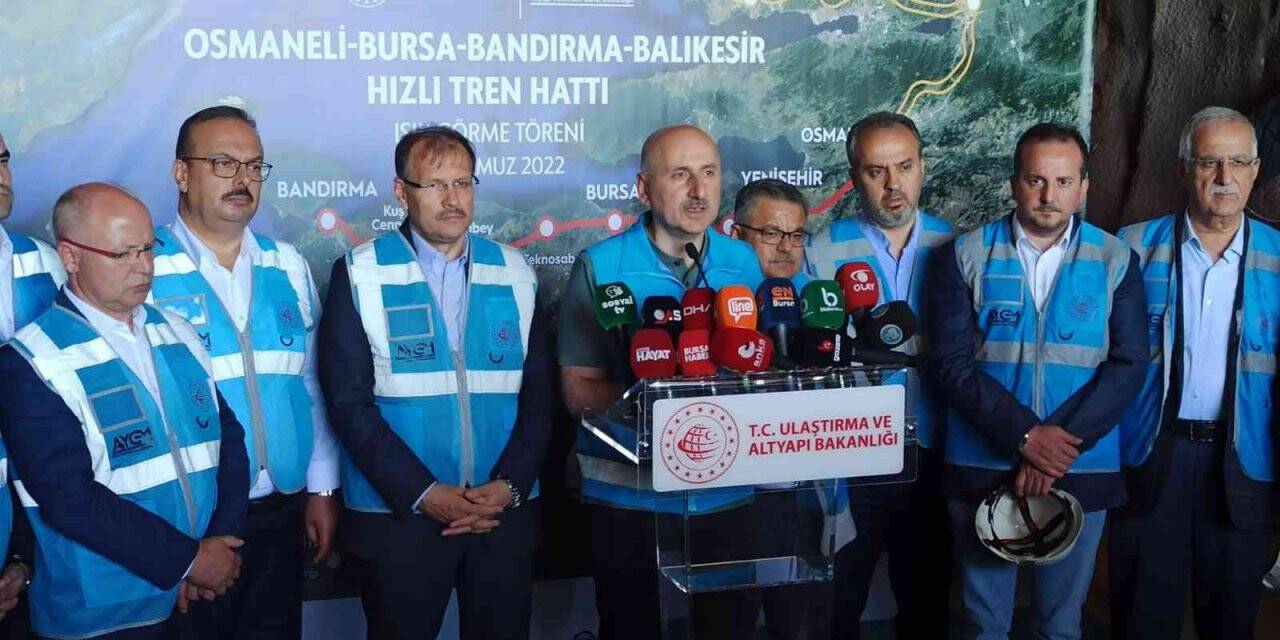 Bakanı Karaismailoğlu açıkladı: Ankara-Bursa ve Bursa-İstanbul arası 2 saat 15 dakika olacak