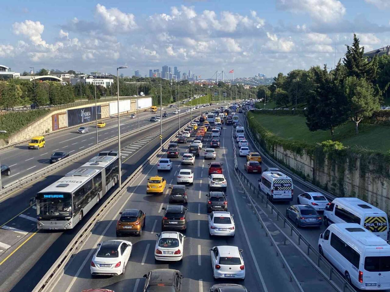 İstanbul’da bayram dönüşü trafik yoğunluğu oluştu
