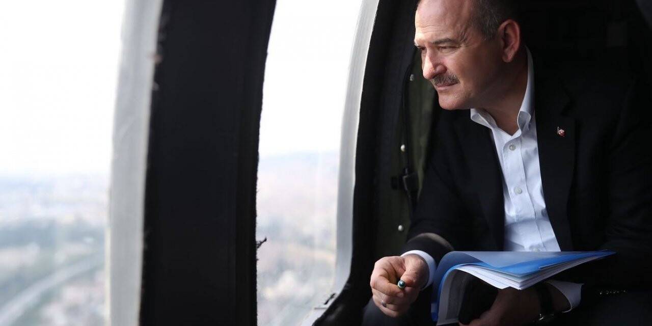 Bakan Soylu, 43 ilin geçiş güzergahında helikopterle trafik denetimi yaptı