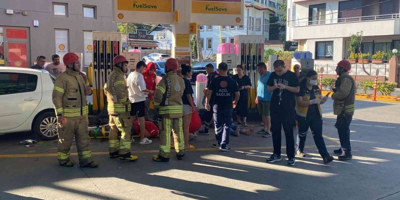 İstanbul’da akaryakıt istasyonunda dehşet anları: 3 yaralı