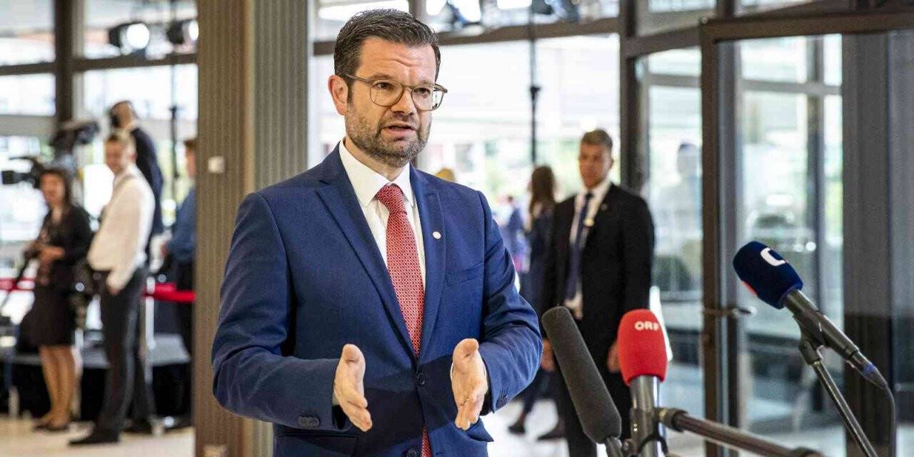 Almanya’da sonbaharda maske zorunluluğu geri geliyor