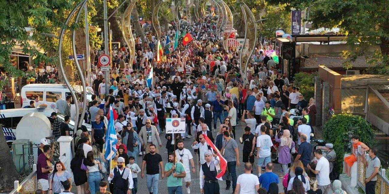 25. Türk Boyları Şöleni kortej yürüyüşü ile başladı
