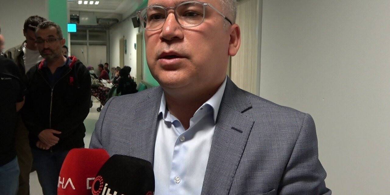 Sivas Valisi Dr. Yılmaz Şimşek yaralıları hastanede ziyaret etti