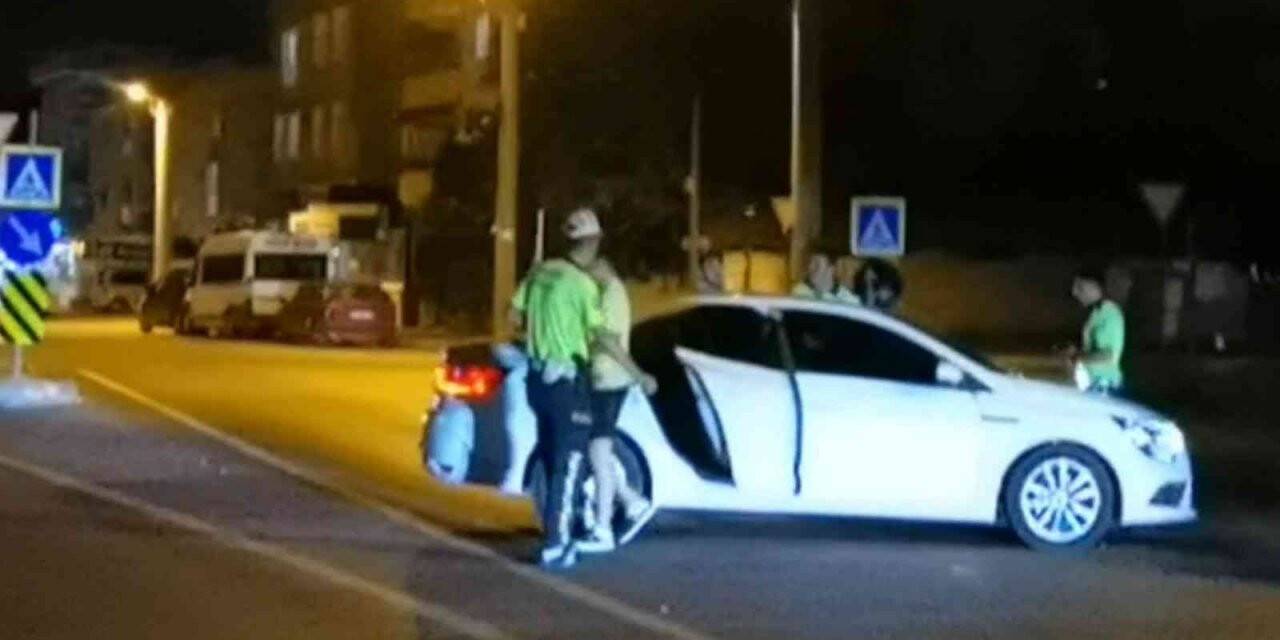 Bursa’da hareketli gece: 16 yaşındaki sürücü, havaya ateş açılarak durduruldu, o anlar kamerada