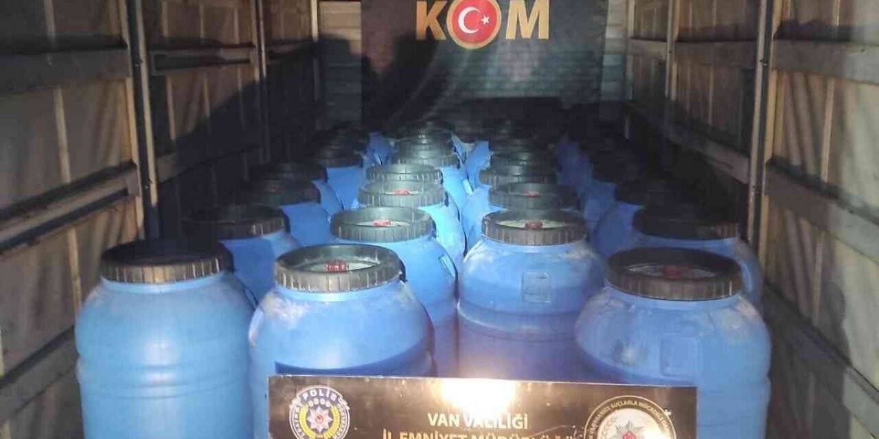 Van’da kaçak sigara ve alkol ele geçirildi