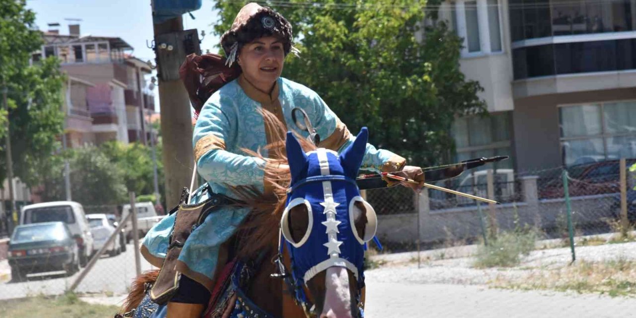 Dursunbey’de Atlı Okçuluk Türkiye Şampiyonası heyecanı