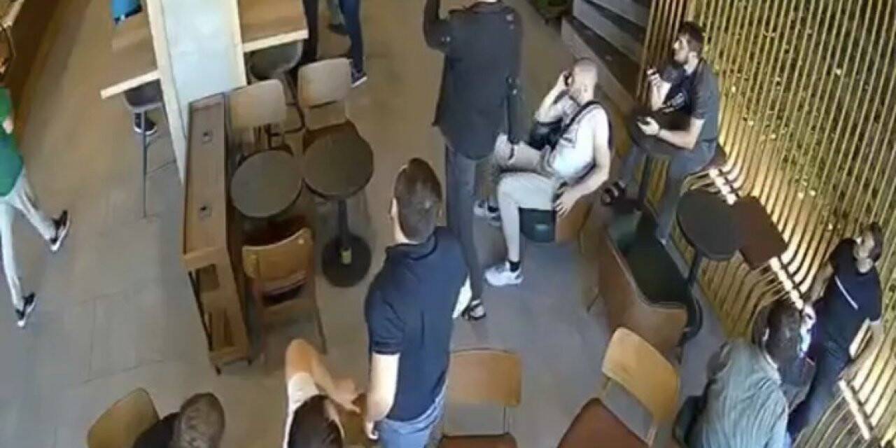 İstanbul’da kafeteryada kavga, güreşçi gibi kündeye getirdi