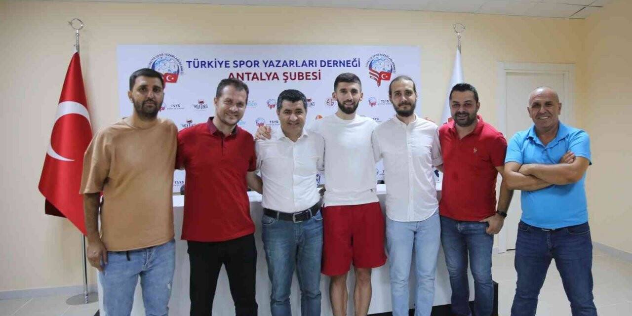 TSYD Antalya Şubesi’nde 10. yıl coşkusu