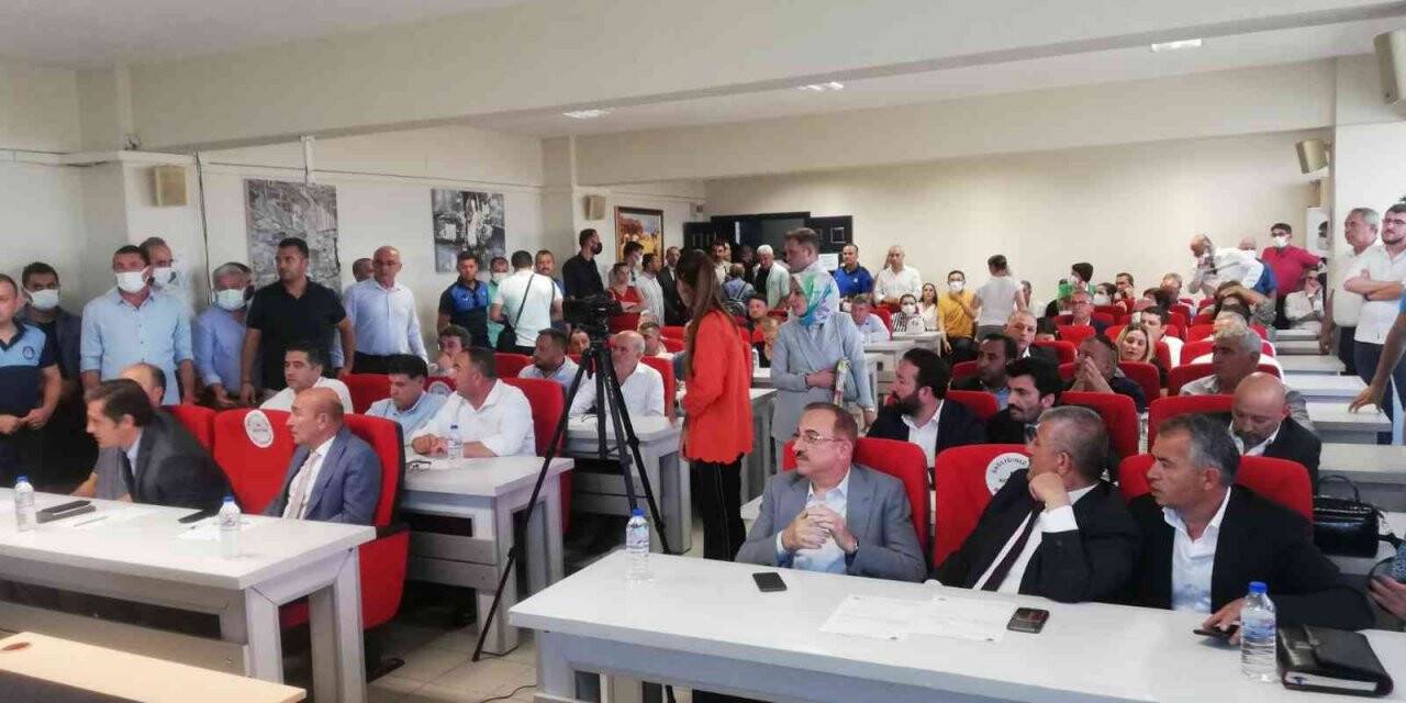 Menderes Belediyesi seçimleri başladı