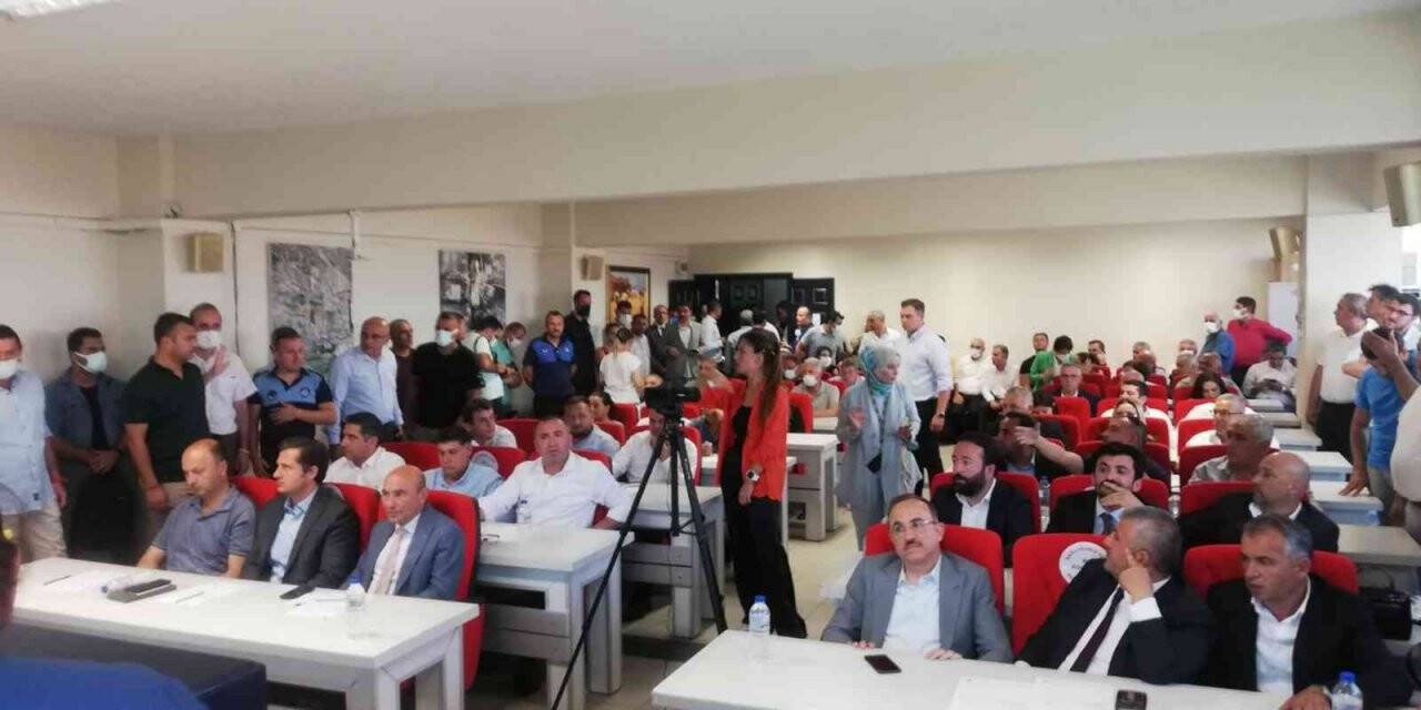 Menderes seçimleri 3. tura kaldı