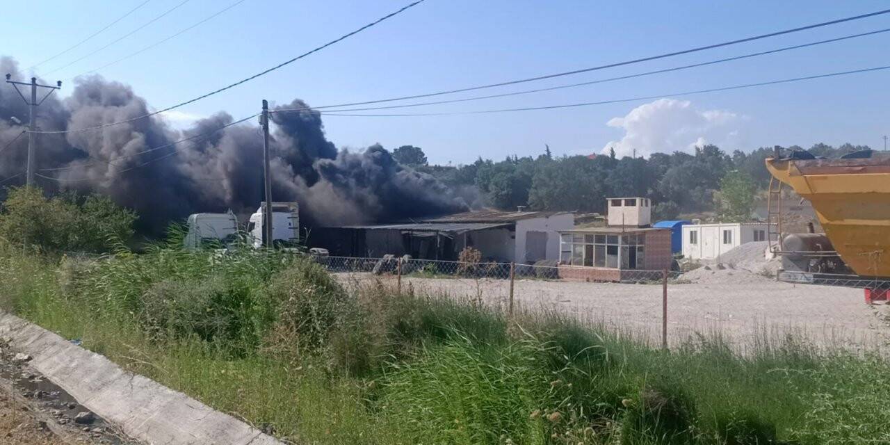 Çanakkale’de lastik tamircisi yangını