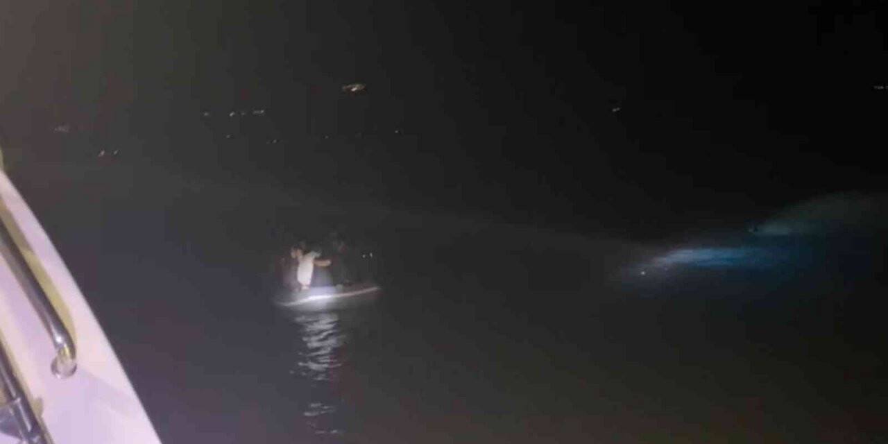 Çanakkale açıklarında 70 düzensiz göçmen kurtarıldı