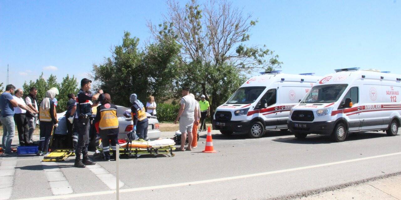 Karaman-Konya karayolunda kaza: 1’i bebek 3 ağır yaralı