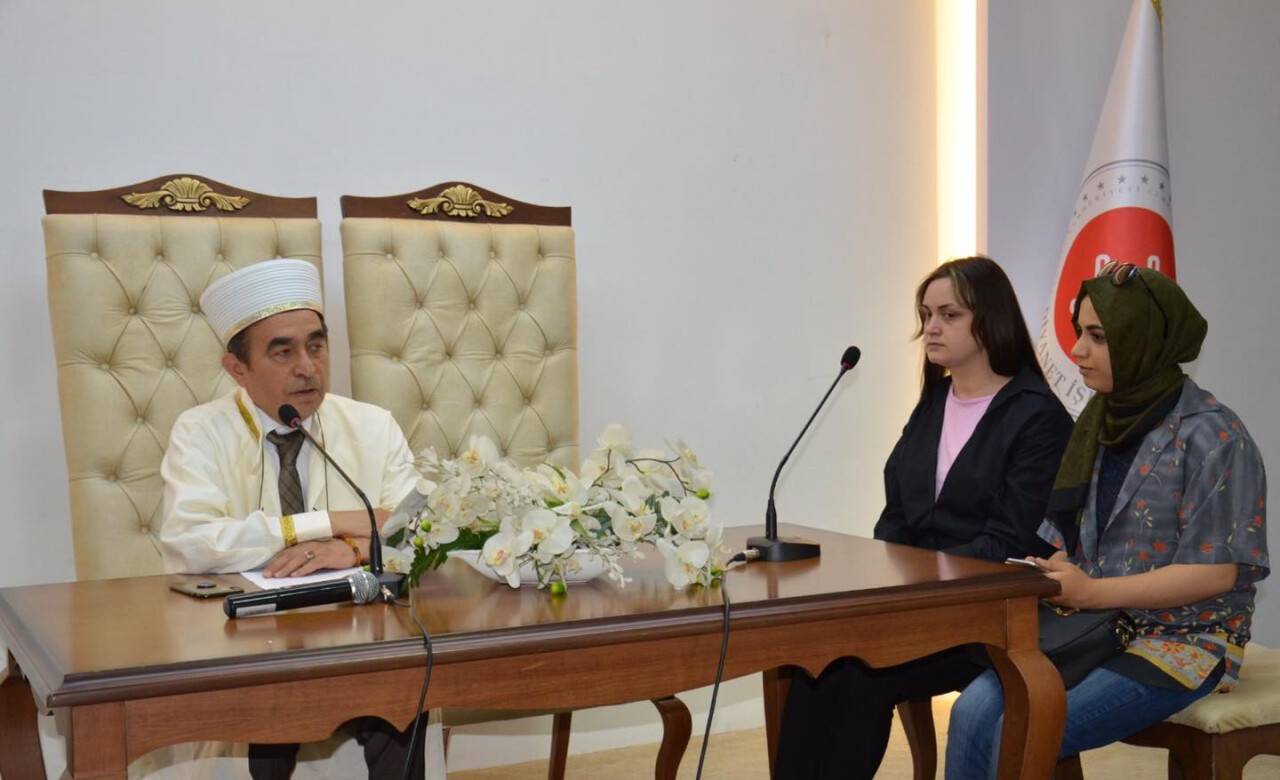 Anastassıya, Anisa oldu