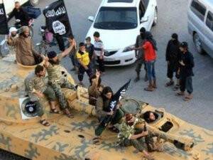 Ele Geçirdiği Ağır Silahları Sergiledi!