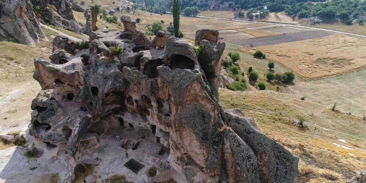Anadolu Üniversitesi öncülüğünde Yazılıkaya’da arkeolojik kazılar 71 yıl sonra yeniden başlıyor