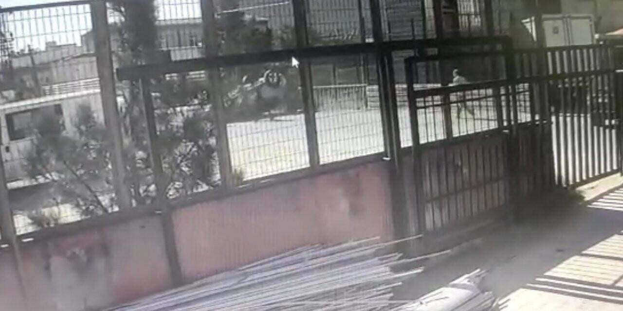 Tuzla’da kontrolden çıkan otomobil park halindeki araca çarpıp takla attı