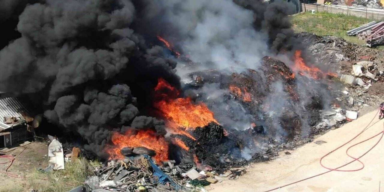Geri dönüşüm tesisinde korkutan yangın