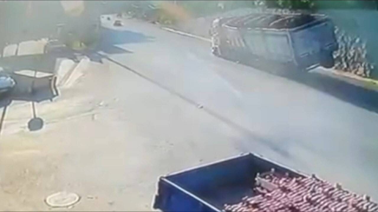 Facia teğet geçti...O anlar kamerada