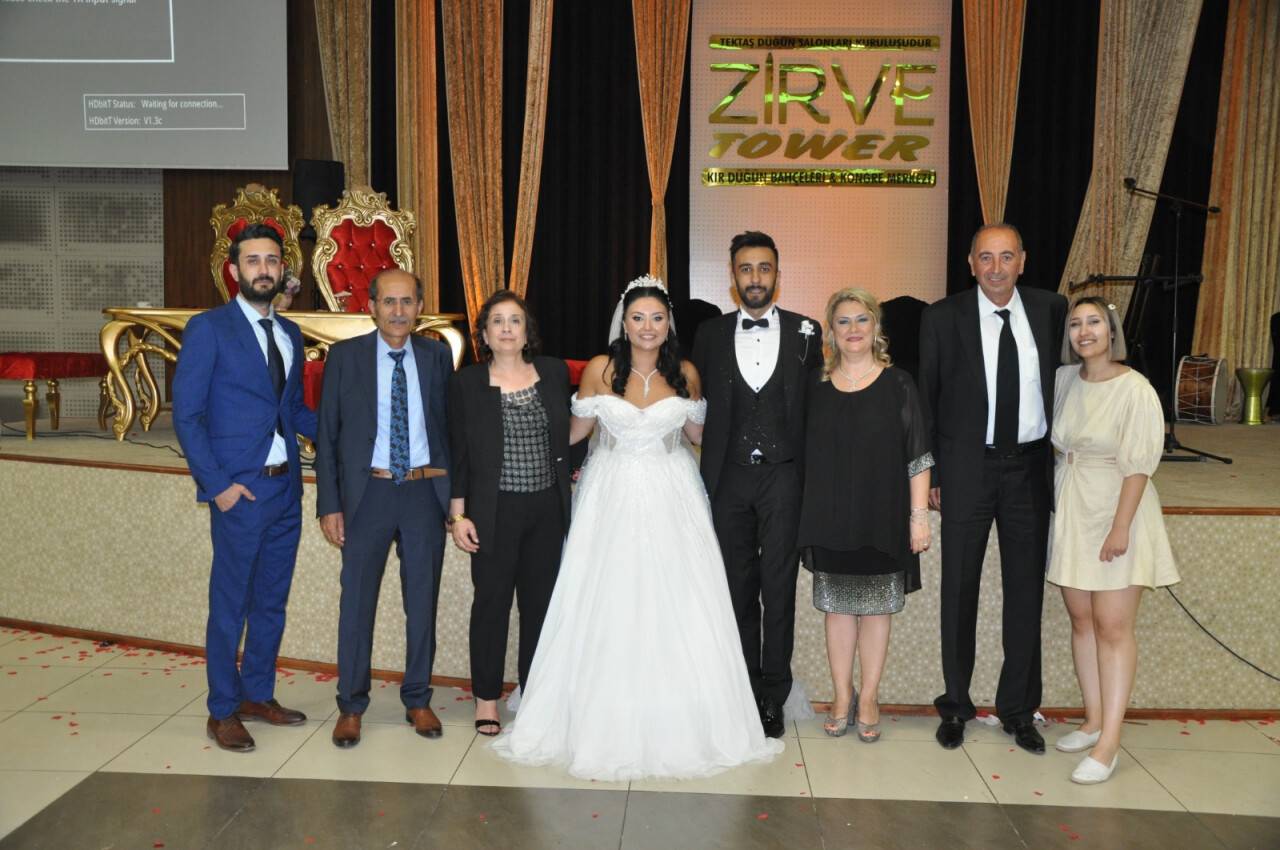 Efsun İle Alper İslam dünyaevine girdi