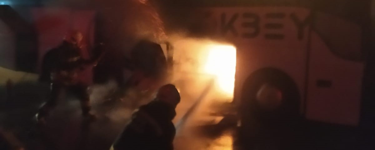 Konya'da seyir halindeki yolcu otobüsünde çıkan yangın söndürüldü