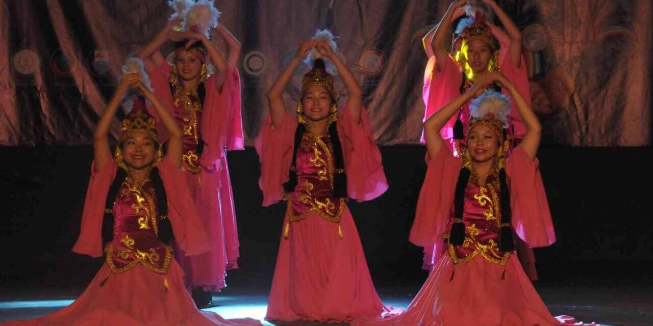 YAFEM 25. Türk Boyları Şöleni kapanış galasıyla sona erdi