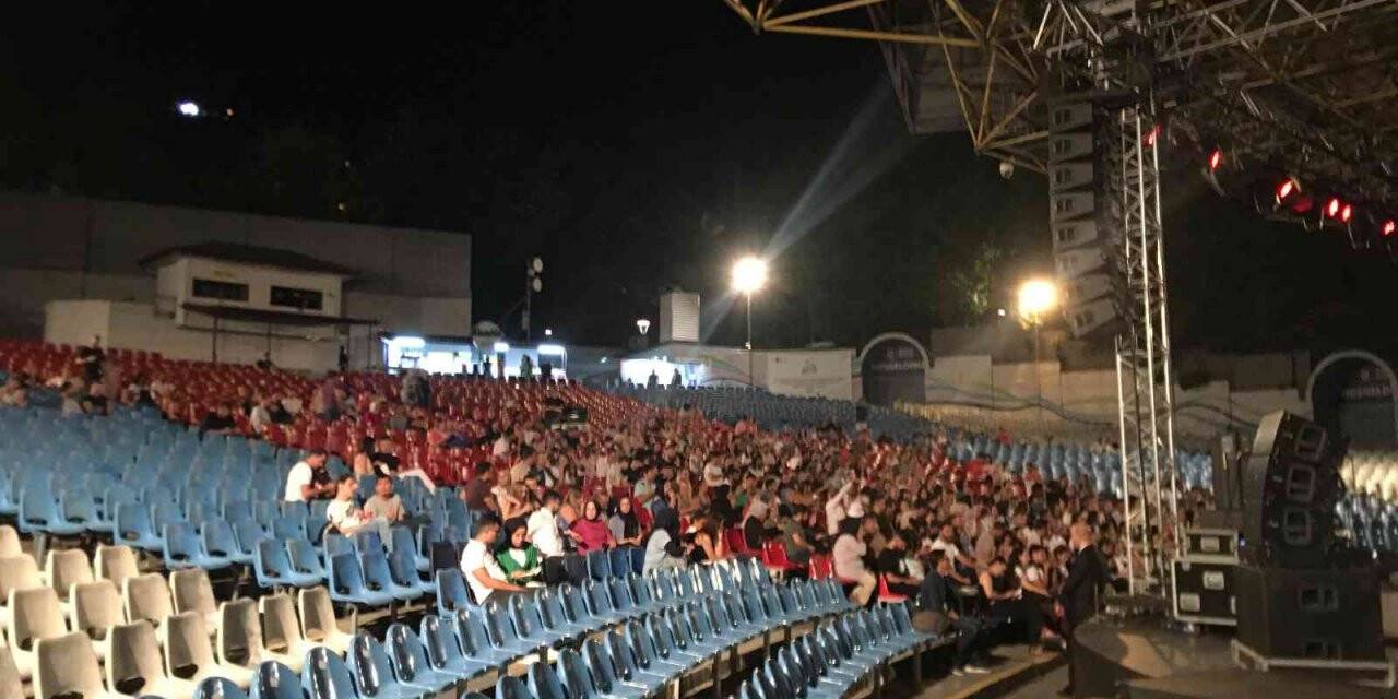 Bursa’da İlyas Yalçıntaş rüzgarı esti