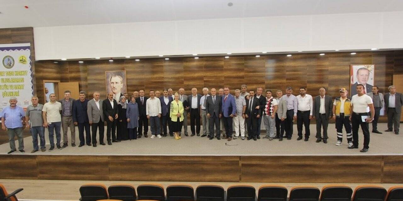 İl dışı ve yurt dışı Bayburt derneklerinin çalışmaları panelde konuşuldu