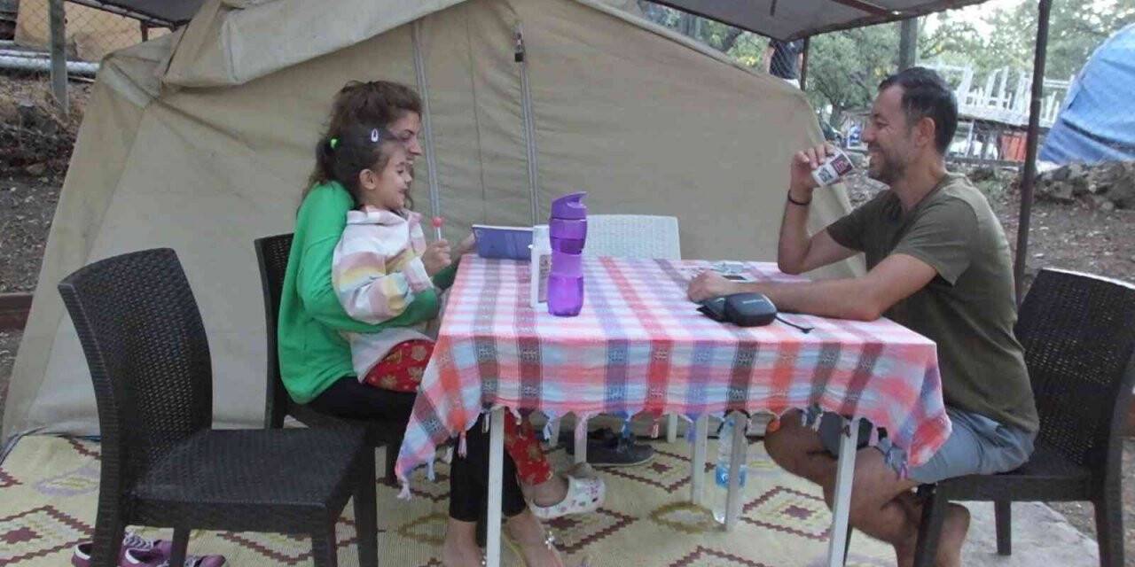 Kuzey Ege’de bayram sonrası da karavan ve çadır alanlarında doluluk yaşanıyor