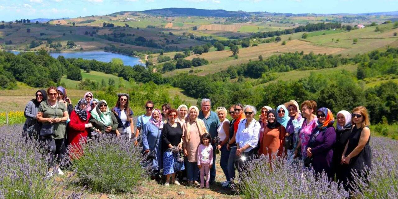 Tıbbi ve Aromatik Bitki Yetiştiriciliği Projesini yerinde incelediler