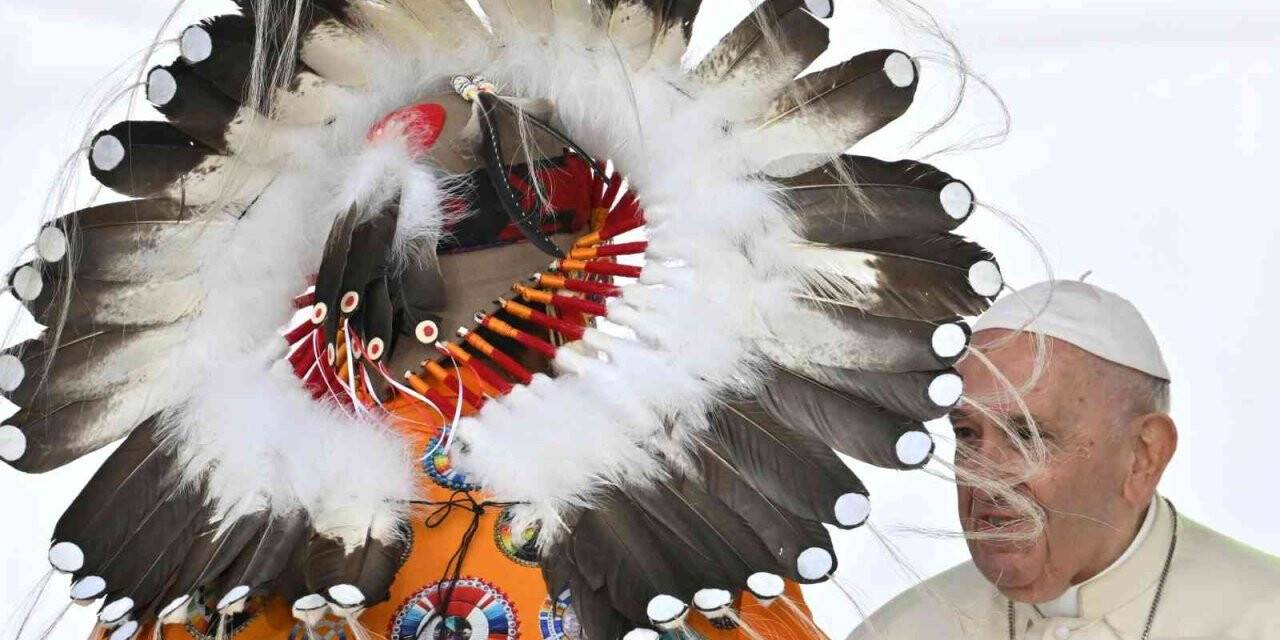 Papa Francis'ten cinsel istismar özrü