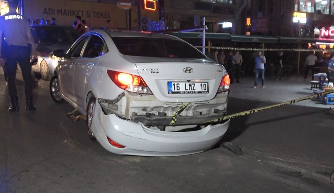 Husumetlisini vurmak isterken kendi başından vuruldu