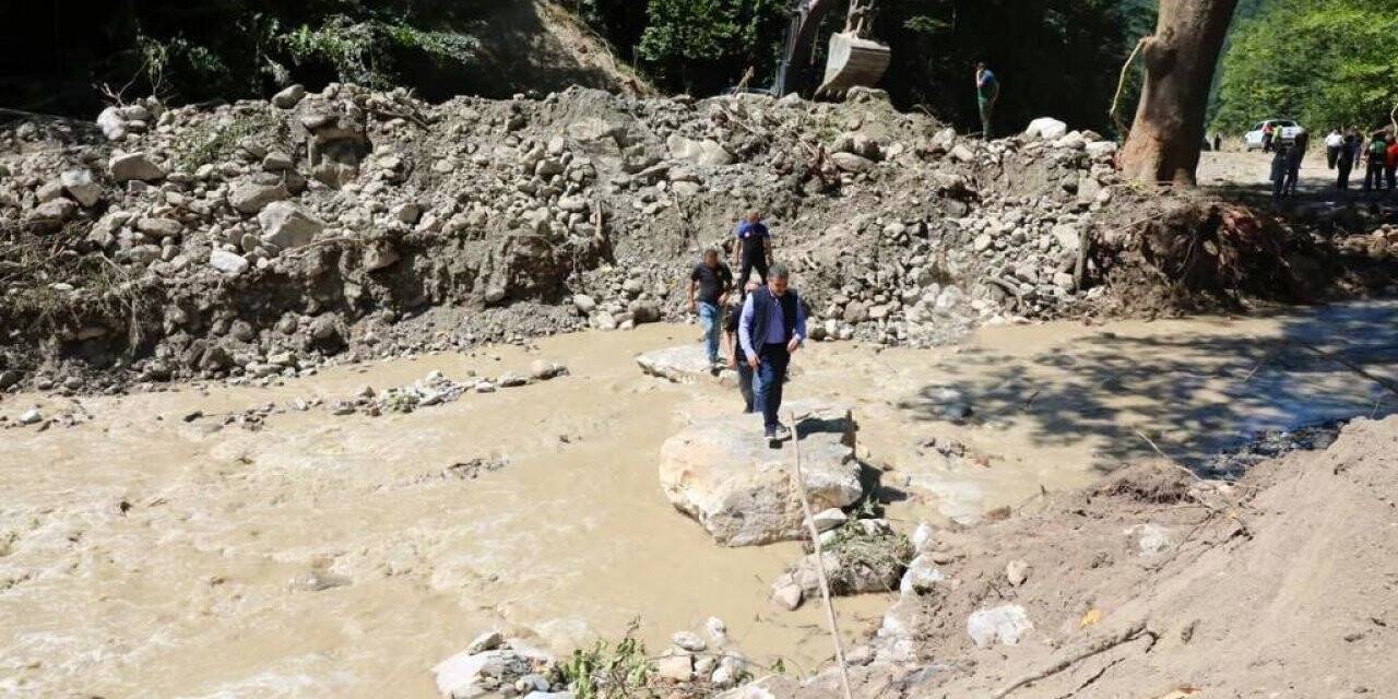Vali Atay, Uğur köyünde yapılan çalışmaları inceledi