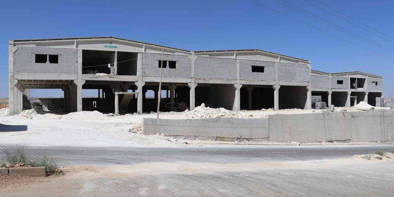 Haliliye Belediyesi 2 fabrika ile istihdama katkı sağlıyor