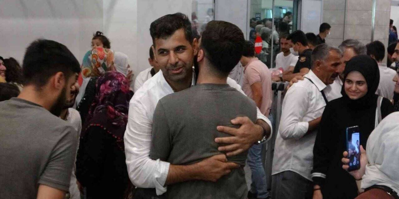 Kutsal topraklardan Diyarbakır’ın ilk kafilesi döndü