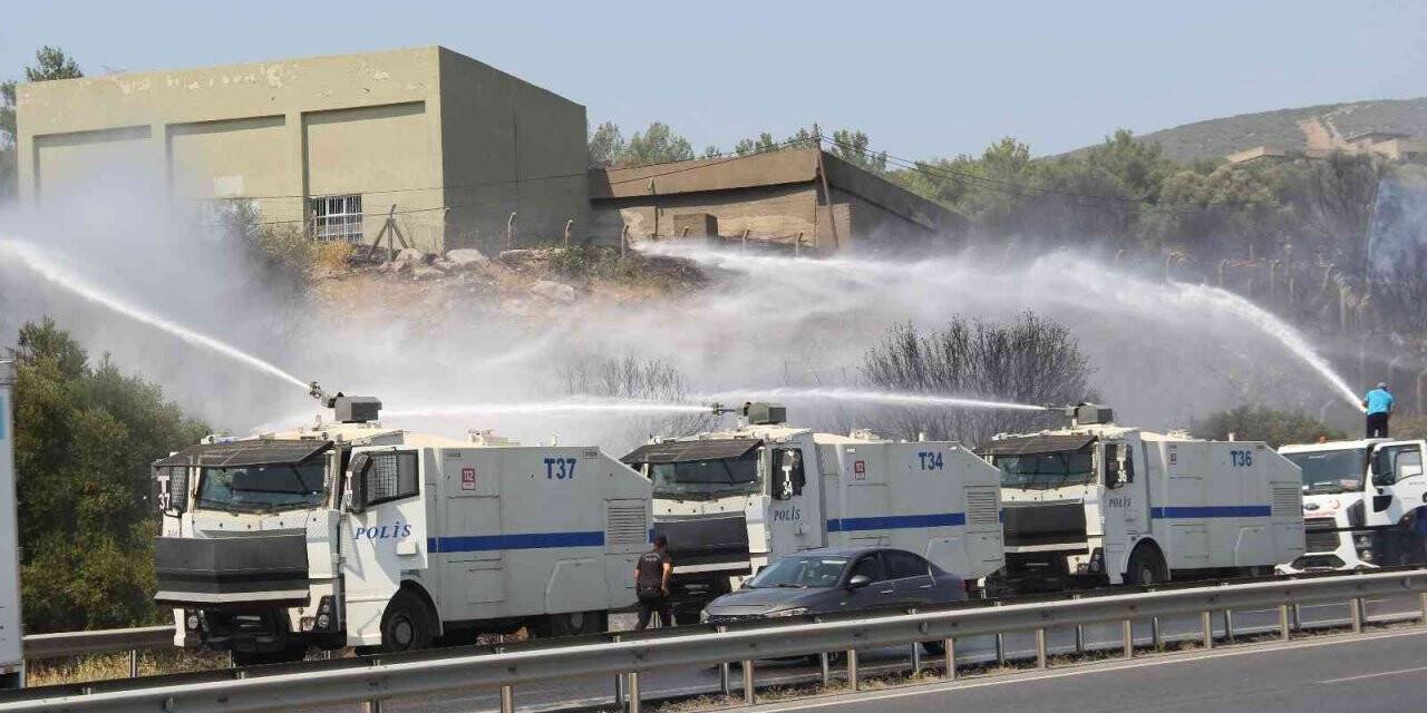 İzmir’de iki ilçede çıkan yangınlar kontrol altında