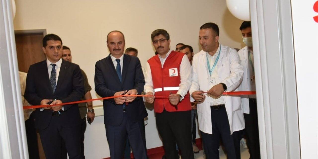 Batman Eğitim Araştırma Hastanesinde ’Sevgi Mağazası’ açıldı