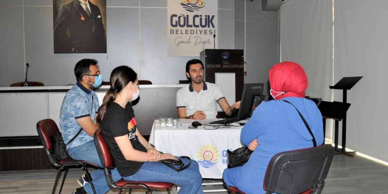 Gölcük’te Tercih Danışmanlık Merkezi hizmete başladı