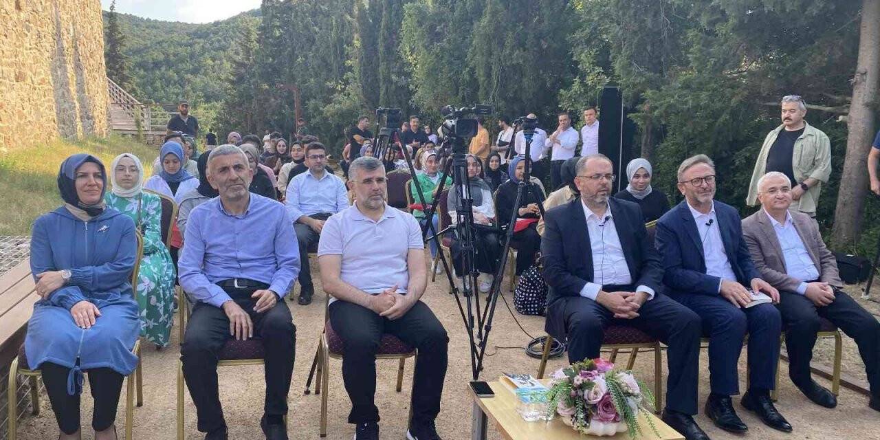 Halil İnalcık, “İstanbul’un Kapısı” dediği Aydos Kalesi’nde Anıldı